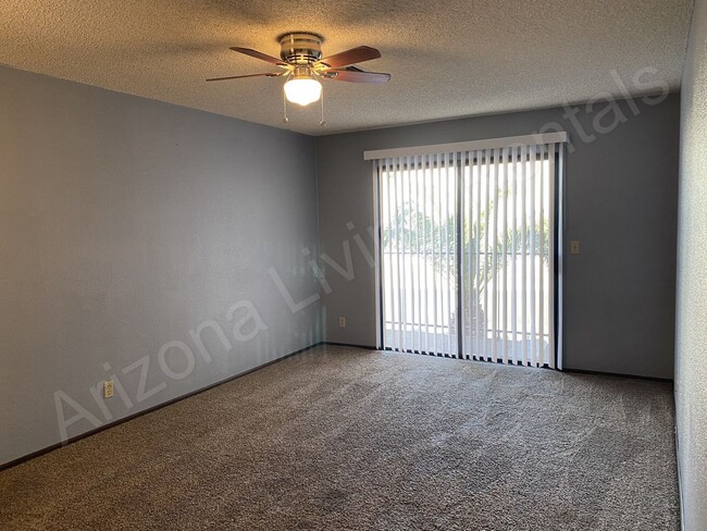 Building Photo - MOVE IN SPECIAL $500 OFF