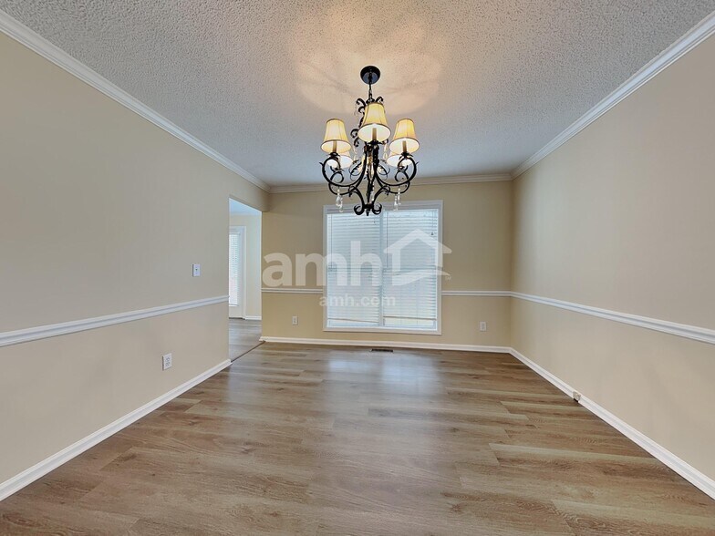 Building Photo - 6613 Ivy Stone Dr