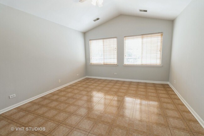 Building Photo - 279 Camel Bend Ct