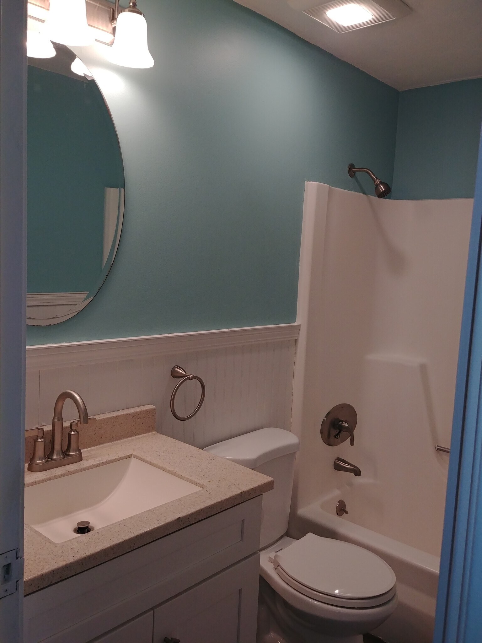 Building Photo - 19 Chapel Hill Dr