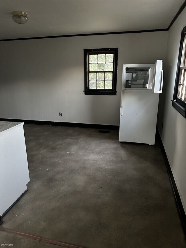 Building Photo - 3 br, 1 bath House - 1715 Clinton Street