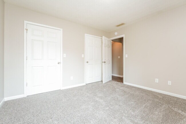 Building Photo - 2627 Country Trace SE