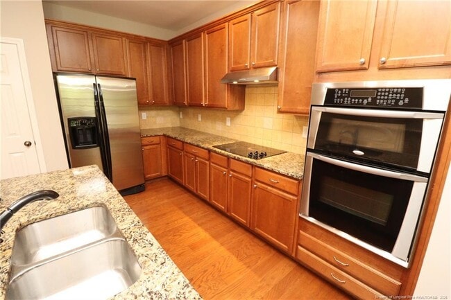 Building Photo - 218 Longchamp Ln