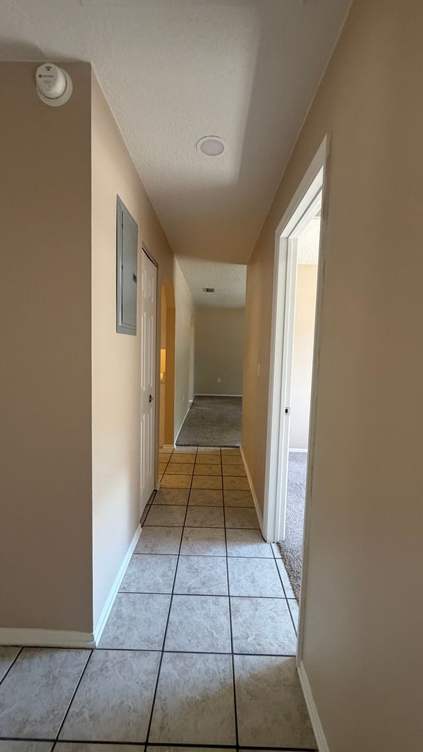 Building Photo - Charming 3-Bedroom Home in Quiet Winter Springs Neighborhood