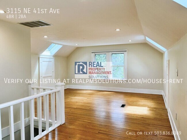 Building Photo - 3115 NE 41st Ave