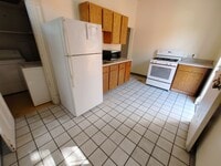 Building Photo - Stand Alone House! Close to Wexner Medical...