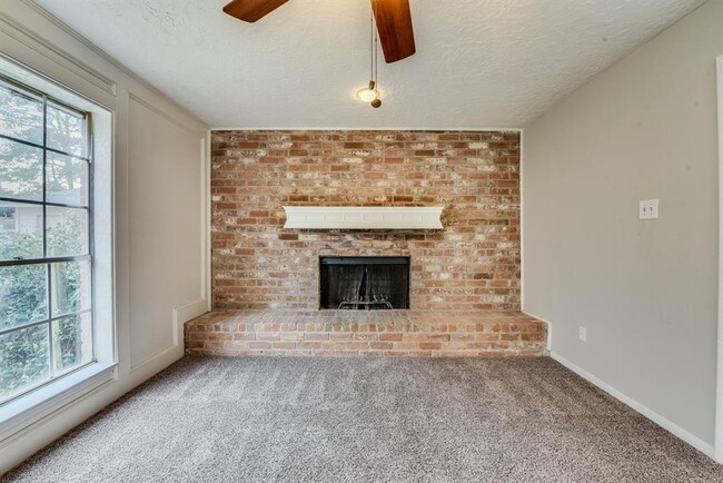 Living Room - 8206 AMURWOOD DR