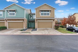 Building Photo - 516 E Slaughter Ln