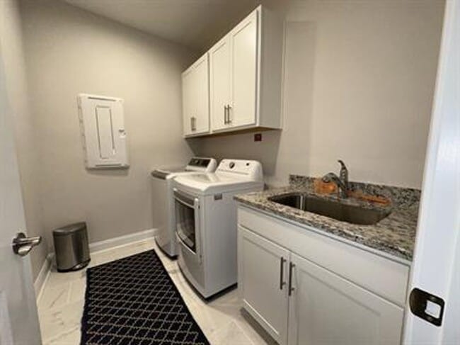 Building Photo - Sun City Palmary Model (55+ community) Furnished