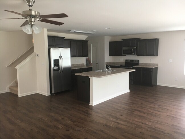 Building Photo - Doss Ferry Community – Kimberly, AL | 2-Story Home Built in 2017 | 3 Bedrooms, 2.5 Baths | Fenced...