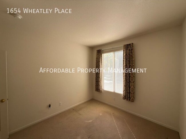Building Photo - 1654 Wheatley Pl