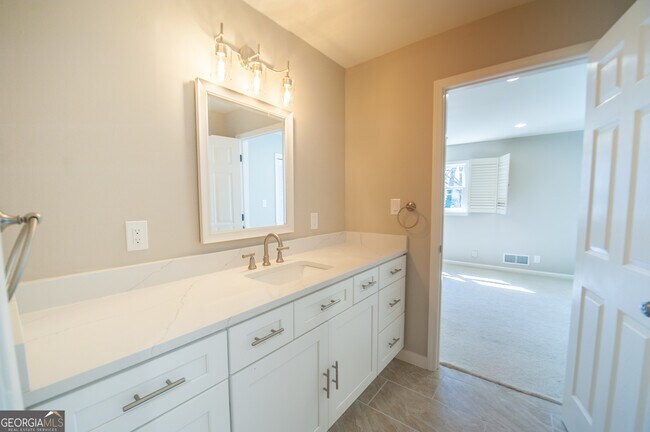 Building Photo - 290 Ginger Cake Rd