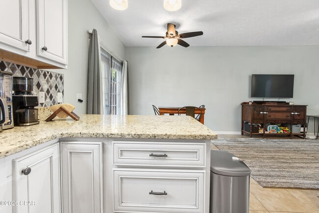 Building Photo - 2428 Causeway Manor Ct