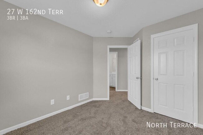 Building Photo - Roomy 3BR Townhouse in Belton w/ Attached ...