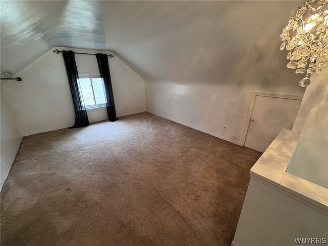 Building Photo - 102 Francis Ave