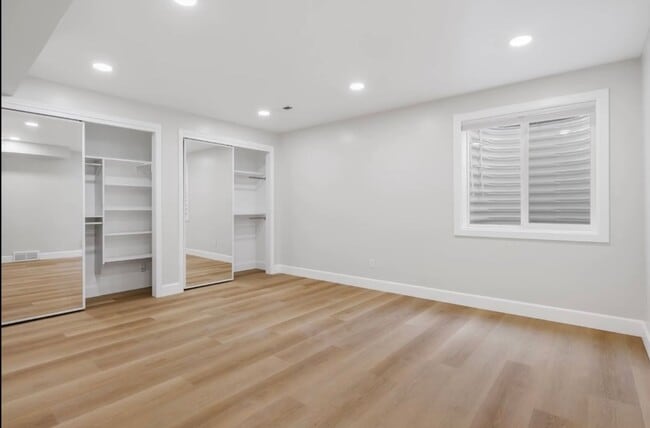 Building Photo - Spacious home for rent -  2.2 miles from t...