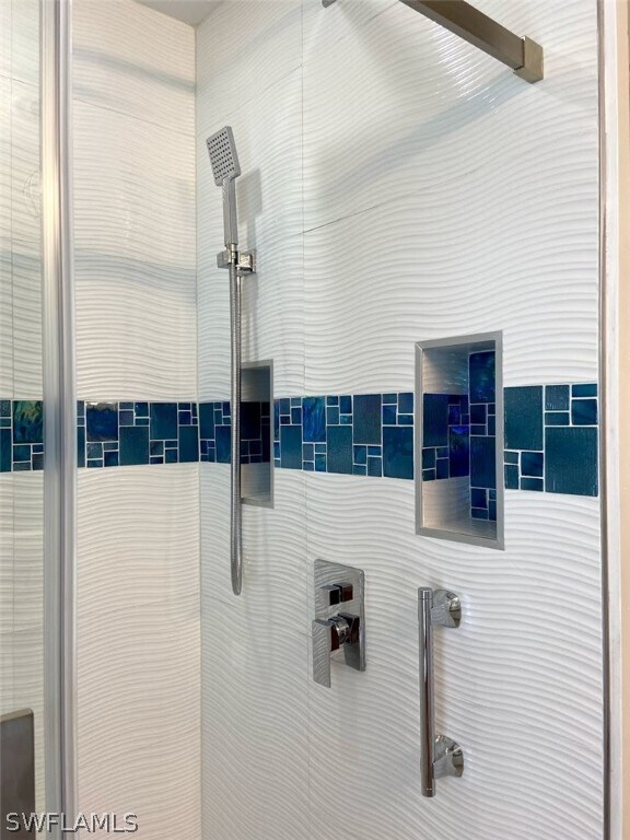 Building Photo - 2502 31st St SW