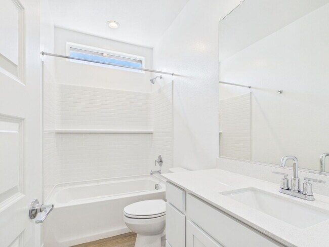 Building Photo - Brand new home with Casita