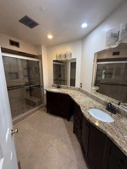 Building Photo - 6914 Ellingham Cir