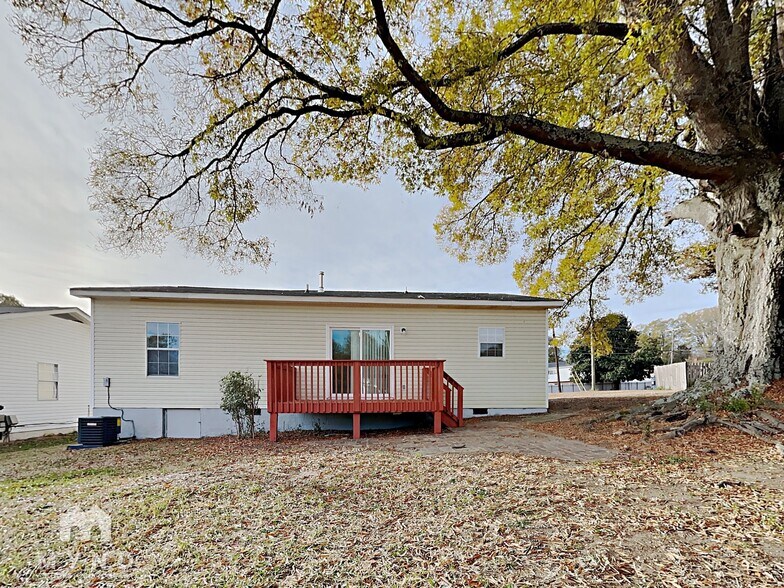 Building Photo - 4316 Hovis Rd