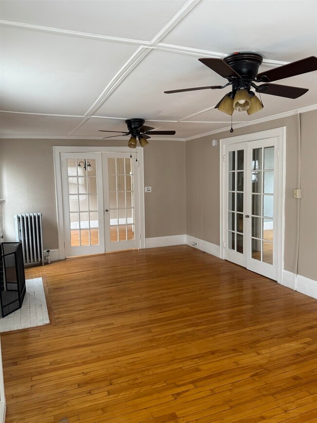 Building Photo - 89 Centre St