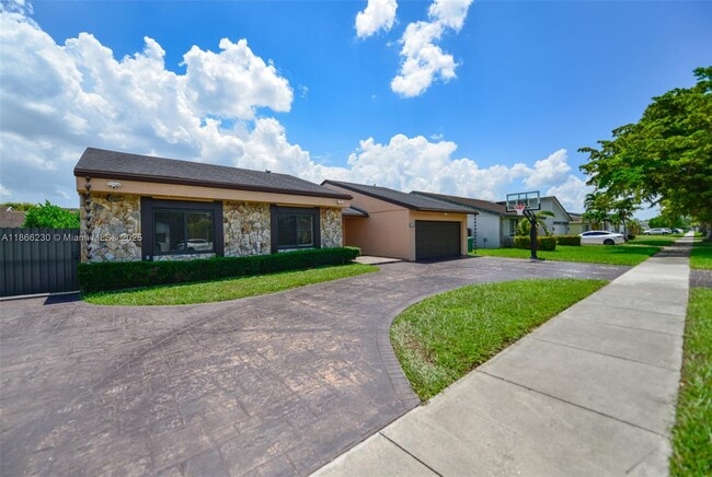 Building Photo - 12710 SW 119th St