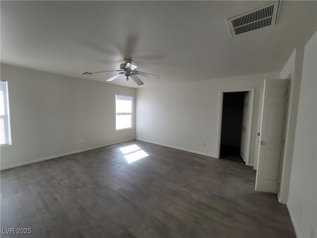 Building Photo - 10799 Flame Vine Ct