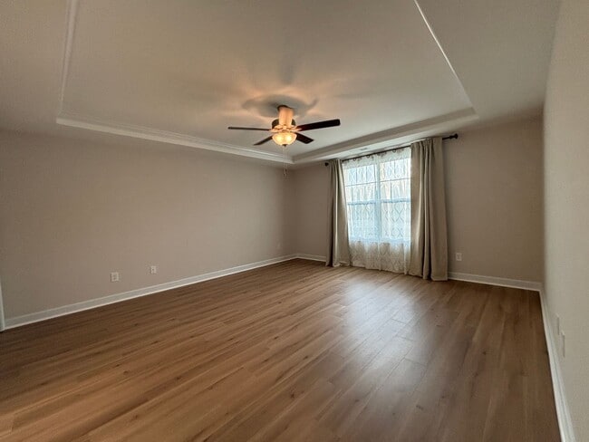 Building Photo - Rental - LIKE NEW!!!!  Absolutely Beautifu...