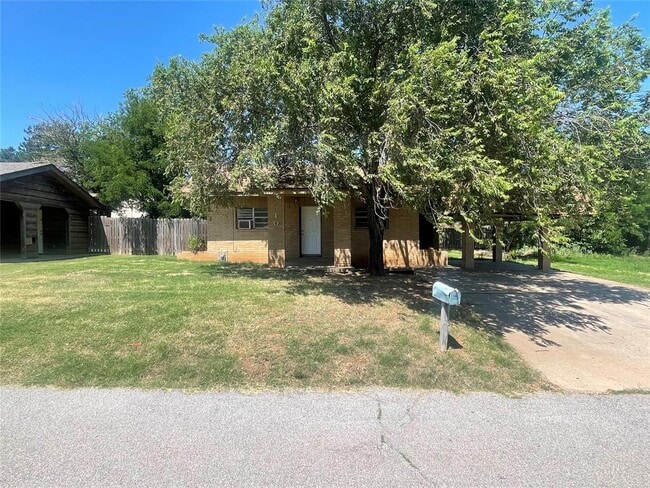 Primary Photo - 310 N 20th St