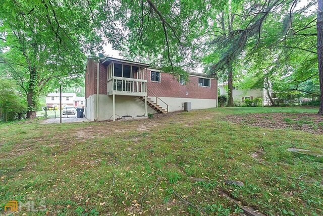 Building Photo - 5545 Sturbridge Way
