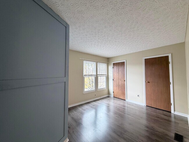 Building Photo - 5328 Cherry Bud Ct