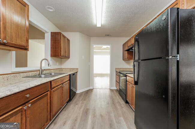 Building Photo - 220 Alcovy Way