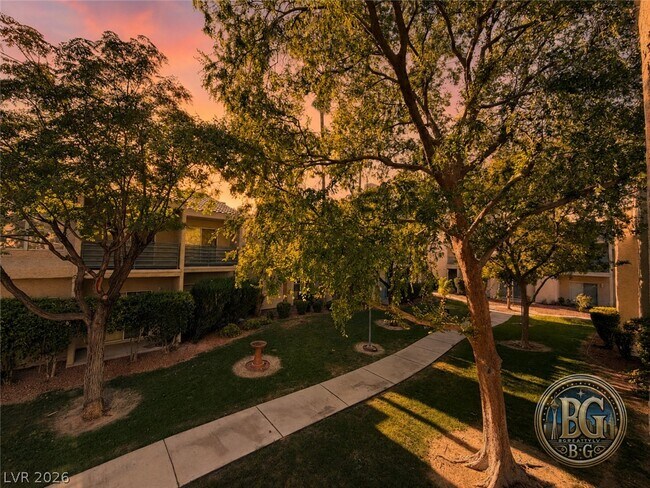 Building Photo - 6250 W Flamingo Rd