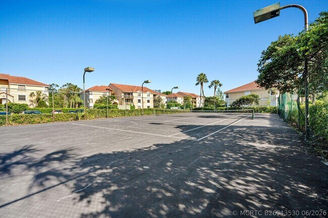 Building Photo - 5701 Riverside Dr