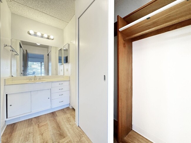 Building Photo - Honolulu Studio with Central A/C and Assigned Parking