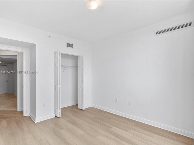 Building Photo - 1745 E Hallandale Beach Blvd