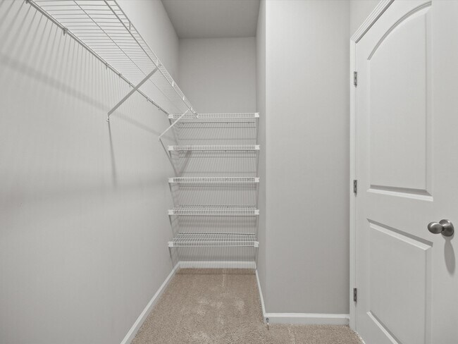 Building Photo - 227 Poplar Hollow Dr