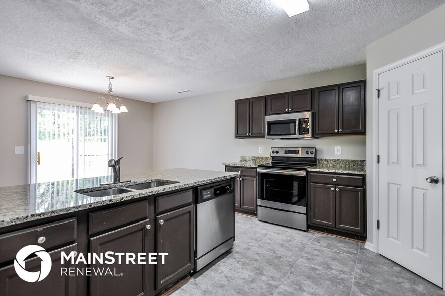 Building Photo - 4605 Smarty Jones Dr