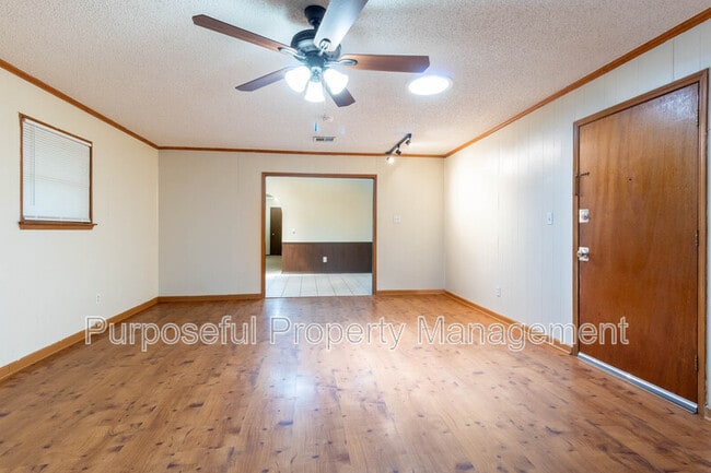 Building Photo - 9317 N Sherwell Dr