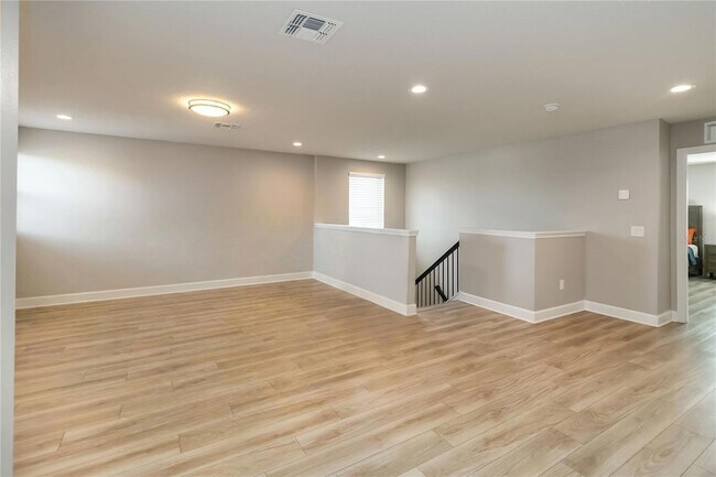 Building Photo - 3663 Arbordale Lp