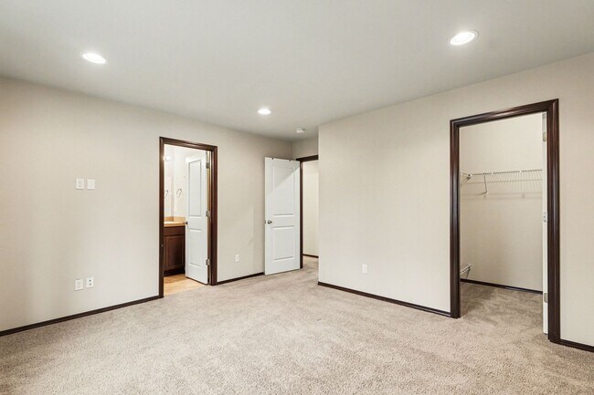 Building Photo - 29 112th St SE