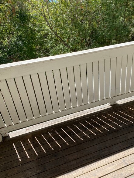 Balcony - 2485 Creekside Ct