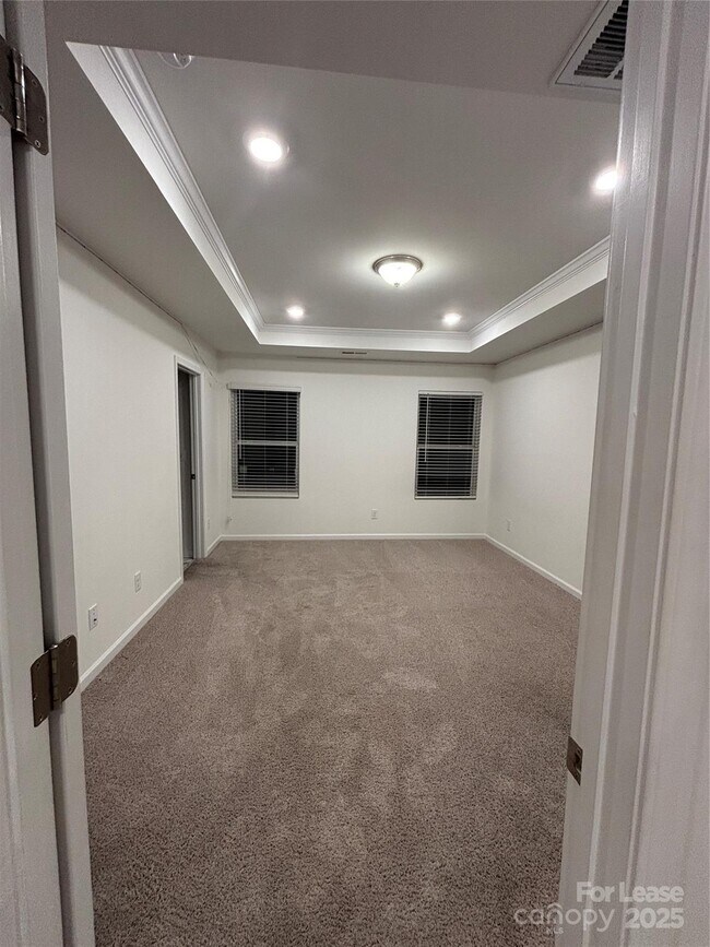 Building Photo - 5034 Falstone Dr