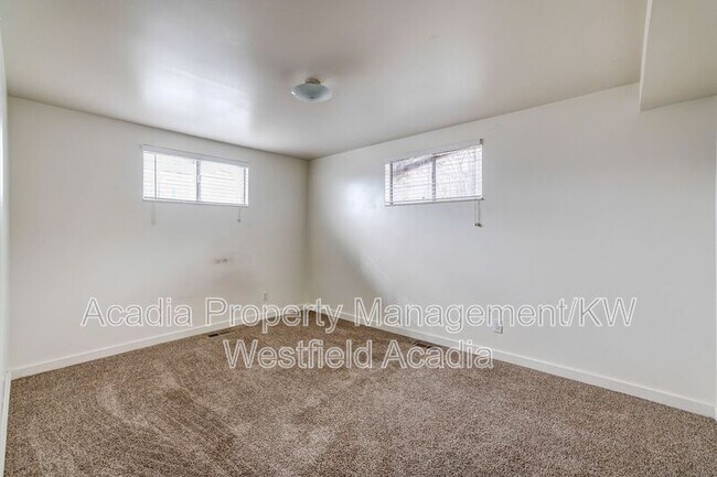 Building Photo - 324 S 500 E St