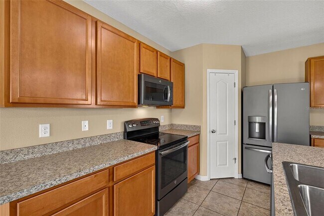 Building Photo - 817 Ashentree Dr