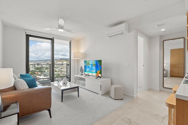 Building Photo - Fully furnished 1-bed, 1-bath, 1-parking a...