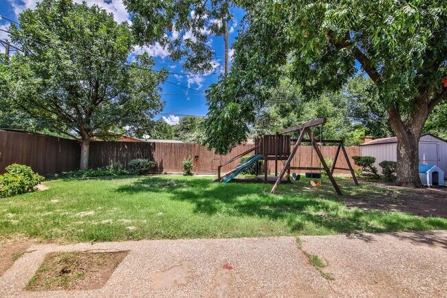 Building Photo - 3508 47th St