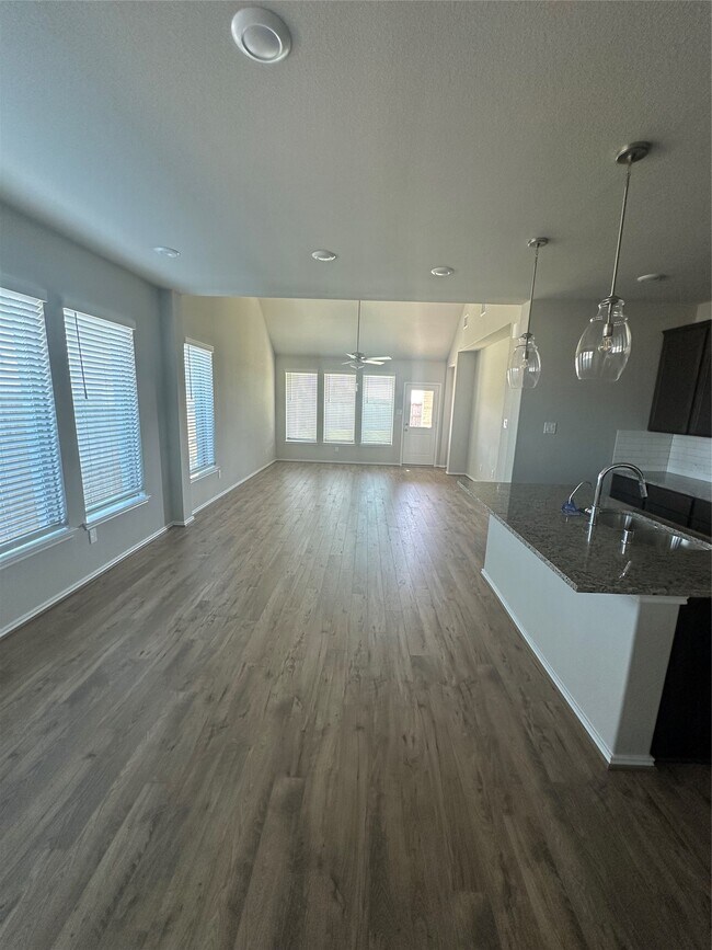 Building Photo - 206 Mercury Sky Rd