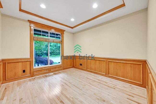 Building Photo - 3 BED & 2.5 BATH Town house FOR RENT