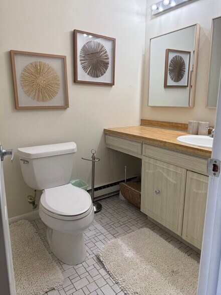 Building Photo - 96 Seaspray Ct